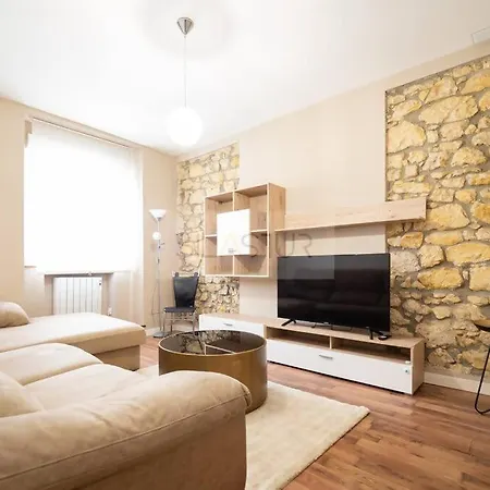 Vive Ii Apartman Oviedo